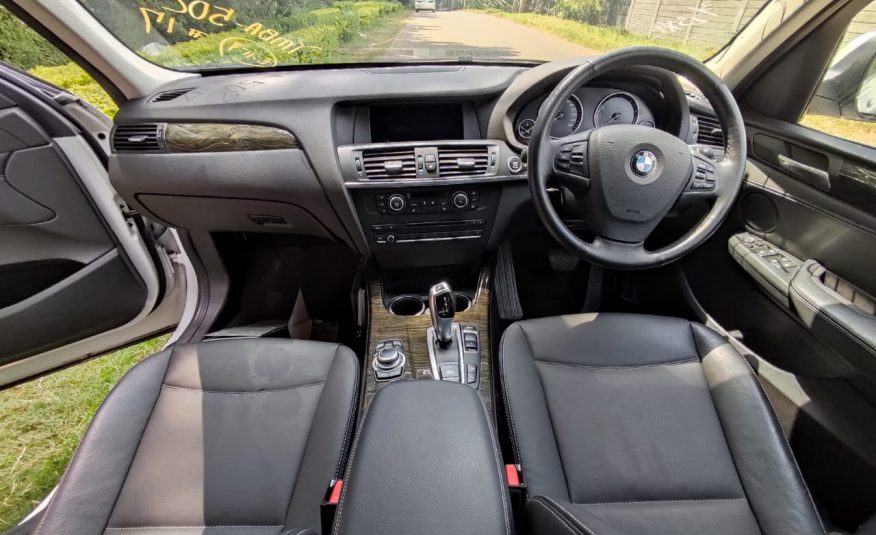 BMW X3 (Pearl White)